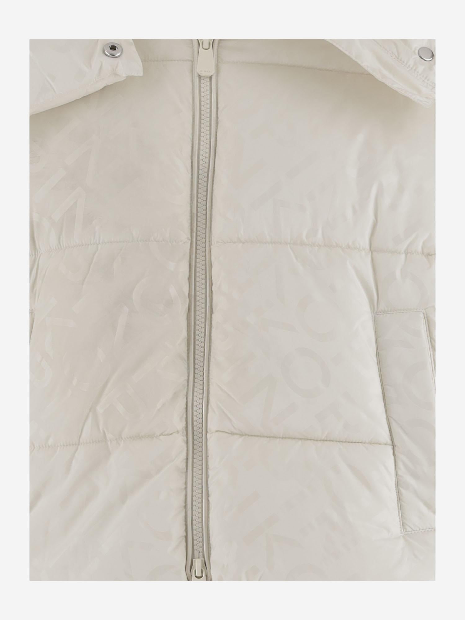 PIUMINO IN NYLON CON LOGO 105384 A2PYC14 PINKO