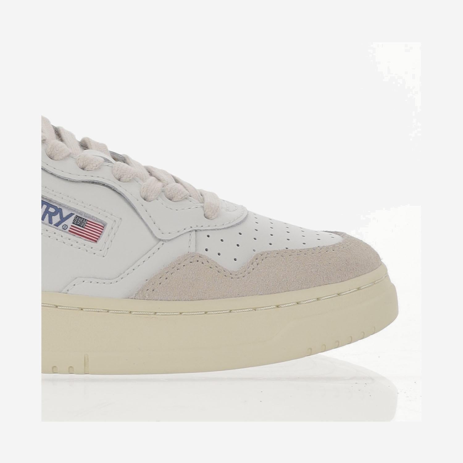 SNEAKERS LOW MEDALIST IN PELLE AULWLS04 WHTDRBLUE AUTRY