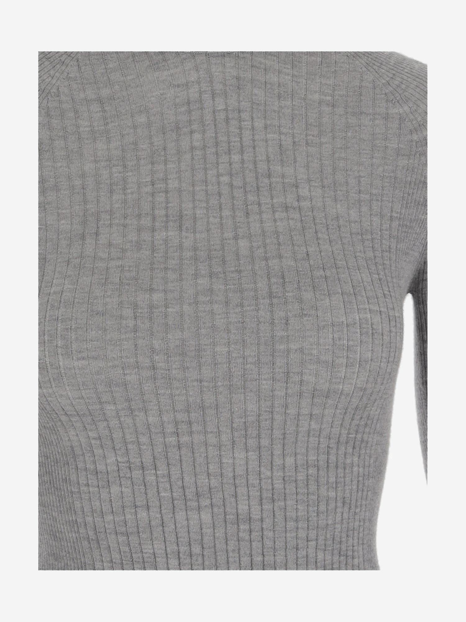 MAGLIA IN CASHMERE E SETA A COSTE W25613 0951 SASUPHI