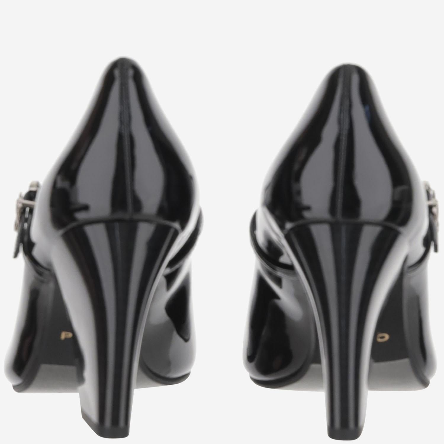DECOLLETÉ IN PELLE LUCIDA SD0415 E002Z99 PINKO