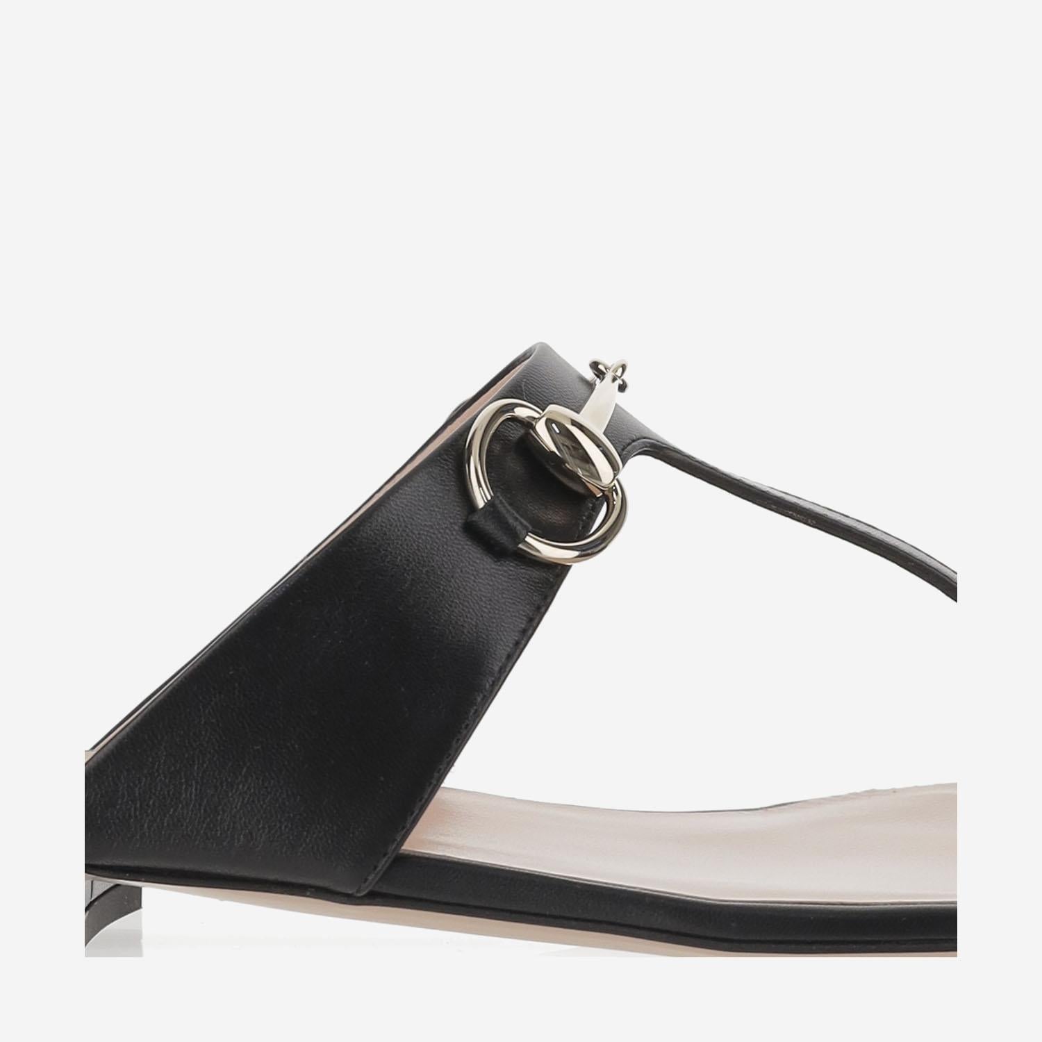 SANDALO INFRADITO IN PELLE 816590 C9D001000 GUCCI