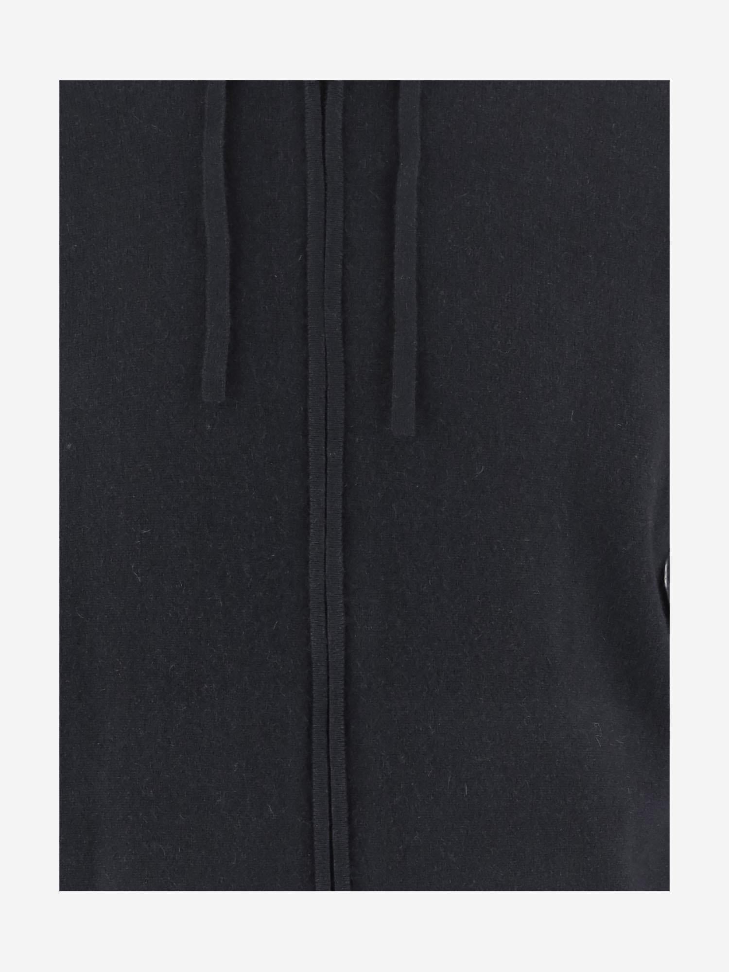 FELPA IN CASHMERE MR8066547A 967CMG VINCE