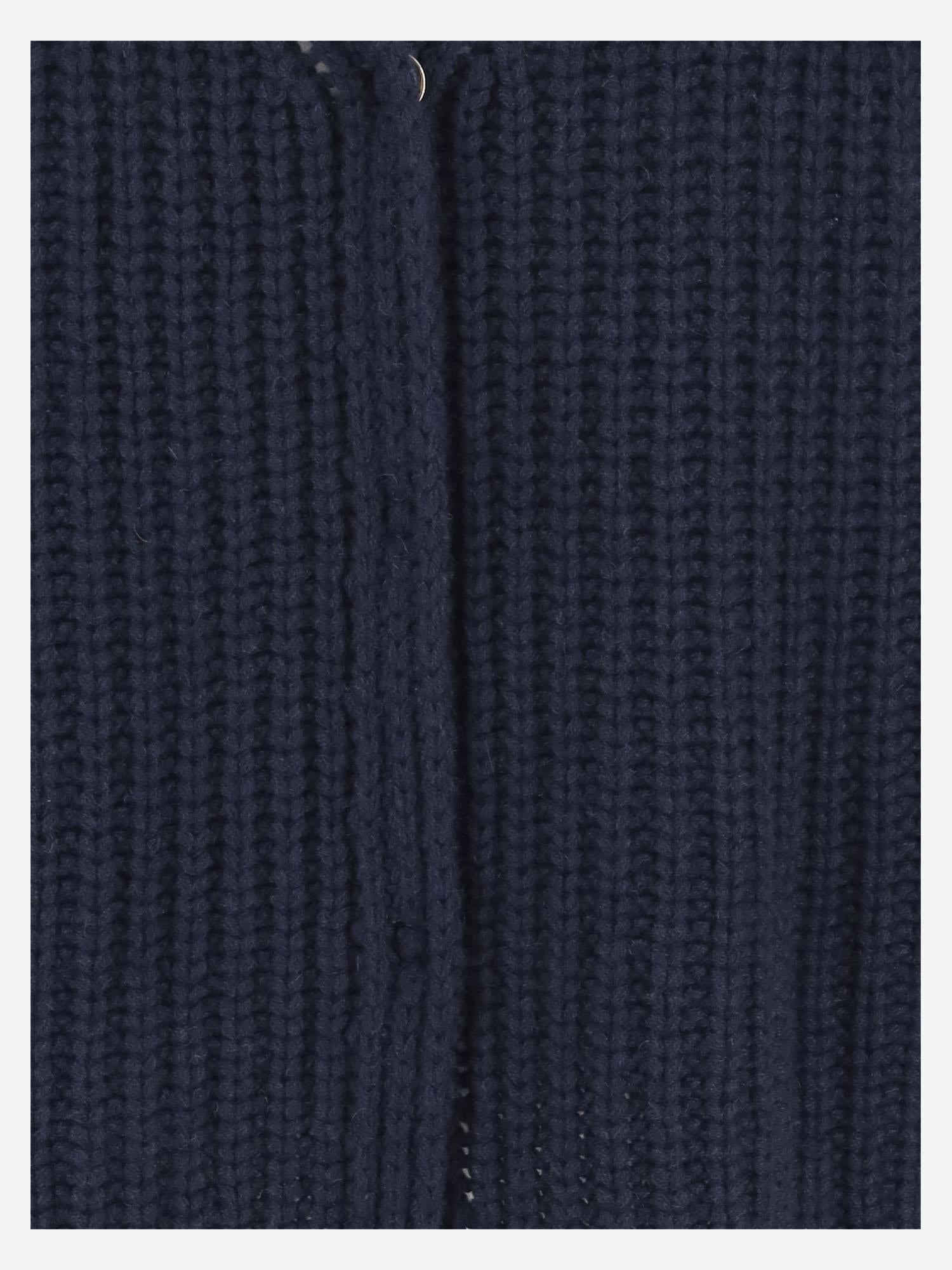 CARDIGAN IN CASHMERE C133 110 BRUNO MANETTI