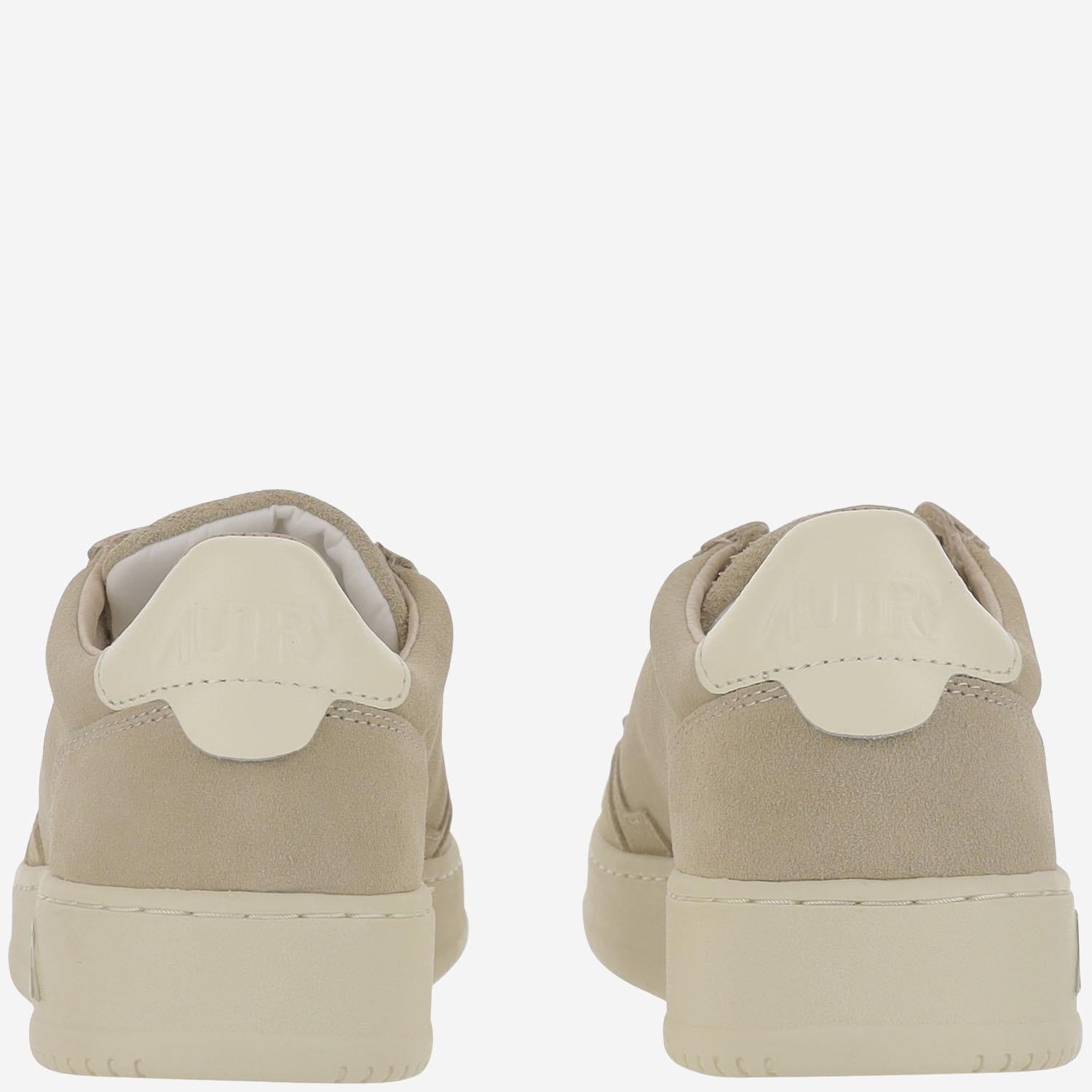 SNEAKERS LOW MEDALIST AULMUH02 PAPYRUSWHT AUTRY