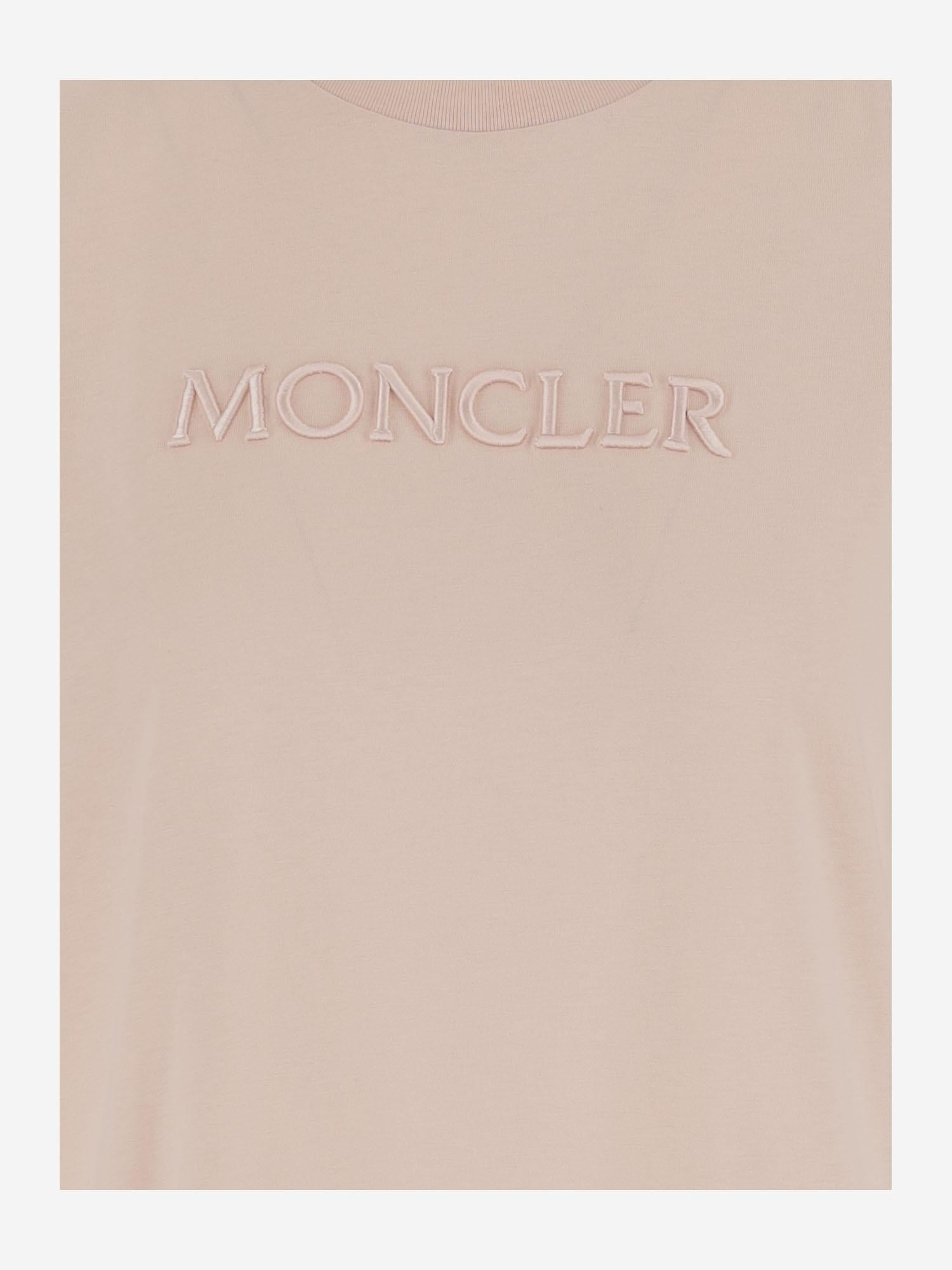 T-SHIRT IN COTONE CON LOGO 8C00012 89AUO519 MONCLER