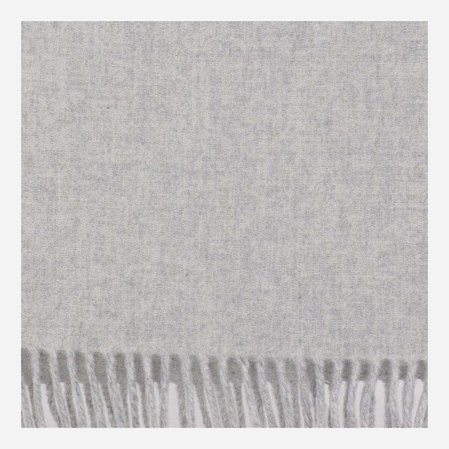 SCIARPA IN LANA CON MAXI LOGO ACU00435AOT4001 950 JACQUEMUS
