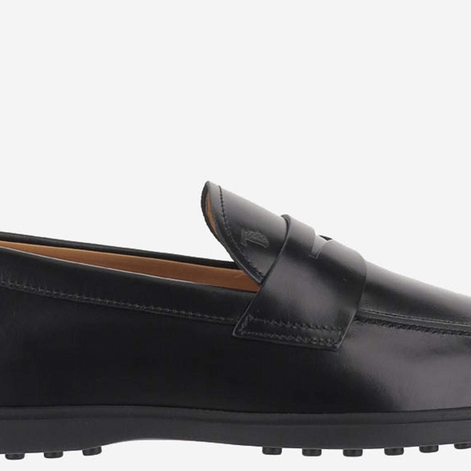 MOCASSINI IN PELLE LISCIA XXM78L0JM60MG2 B999 TODS
