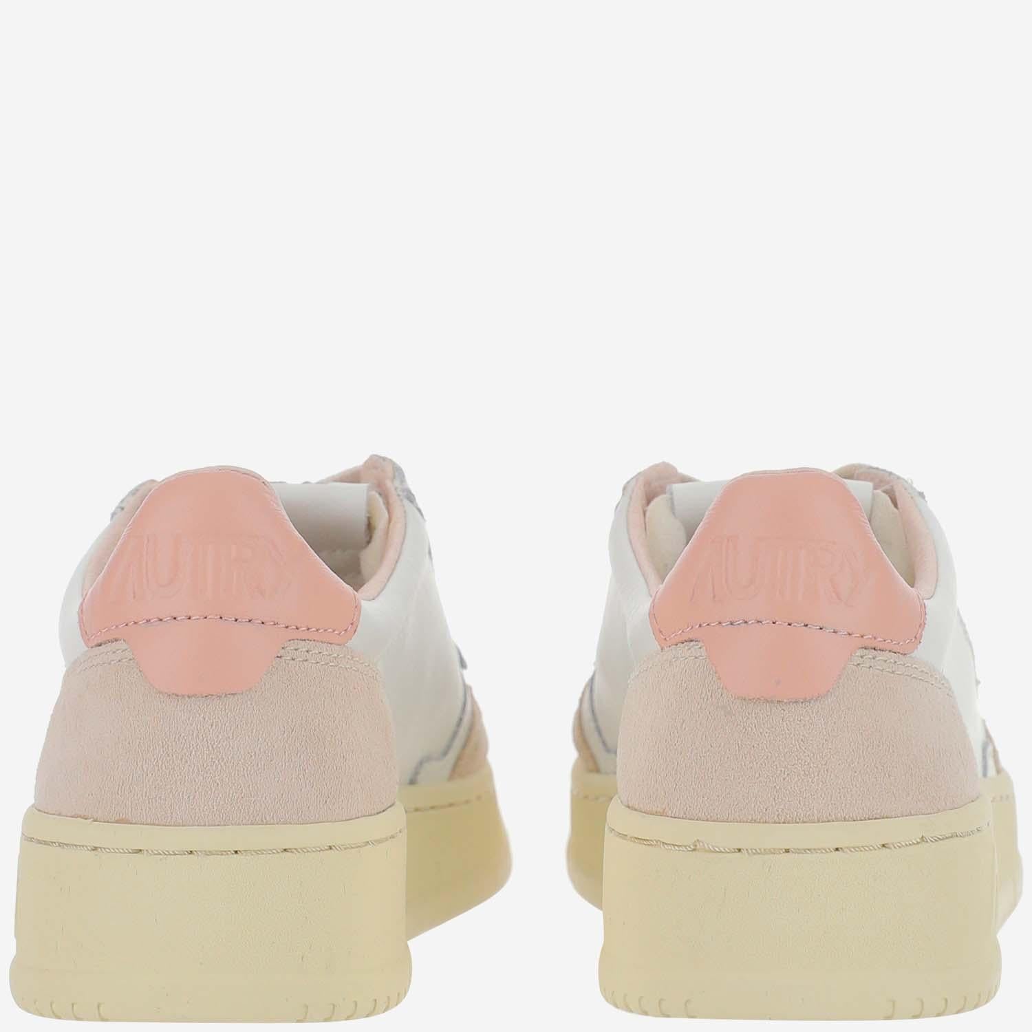 SNEAKERS MEDALIST LOW IN PELLE AULWLS37 WHTPOW AUTRY