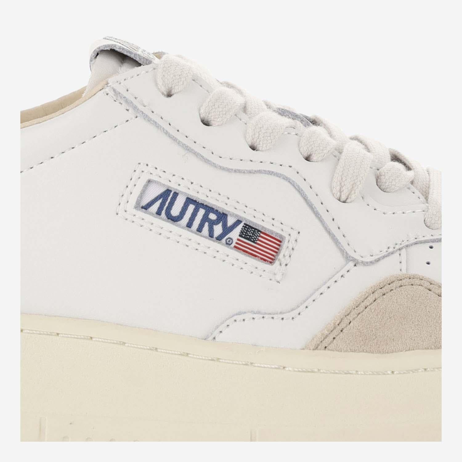 SNEAKERS MEDALIST LOW IN PELLE AULWLS74 WHTSILVER AUTRY