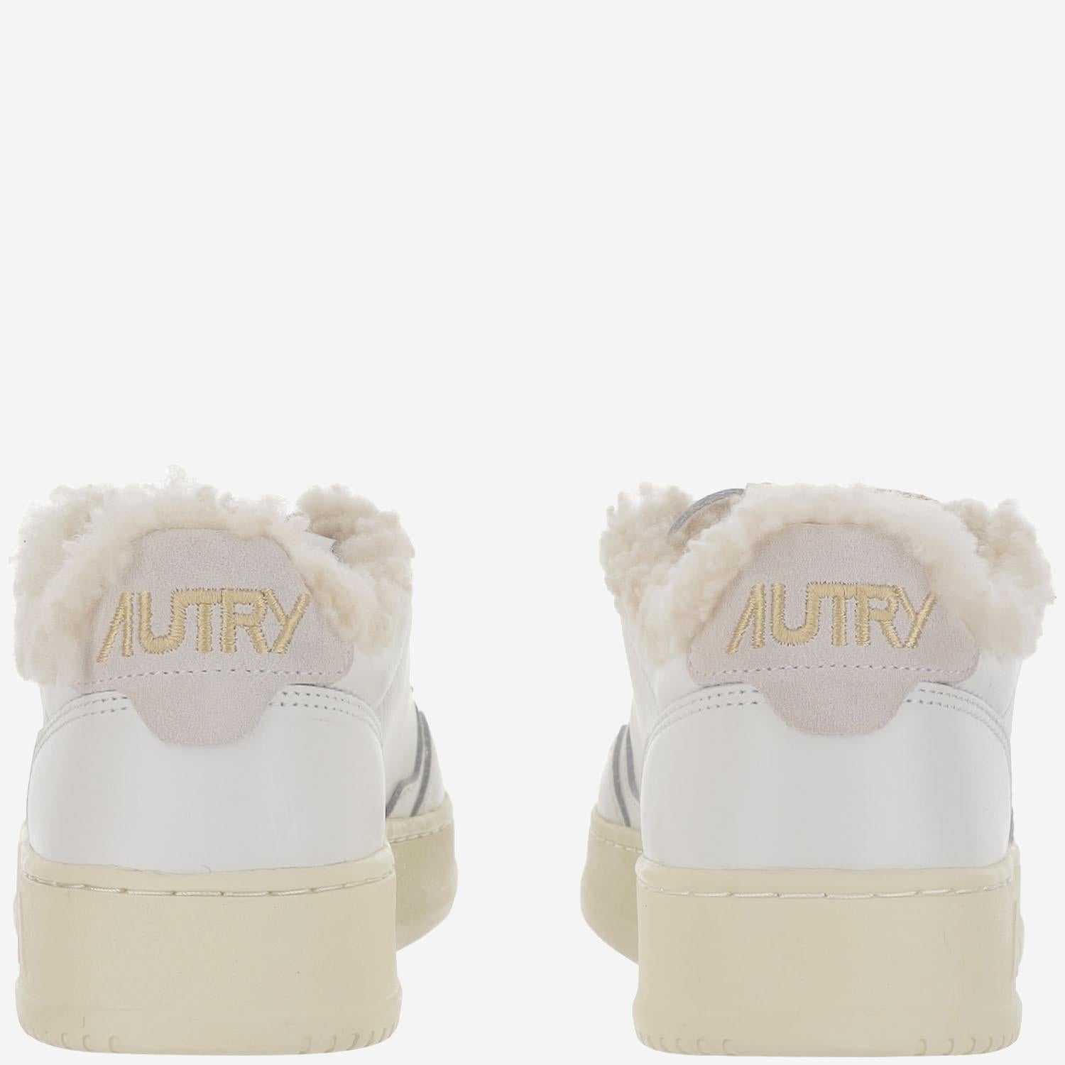 SNEAKERS LOW MEDALIST IN PELLE AULWWX01 WHTWHT AUTRY