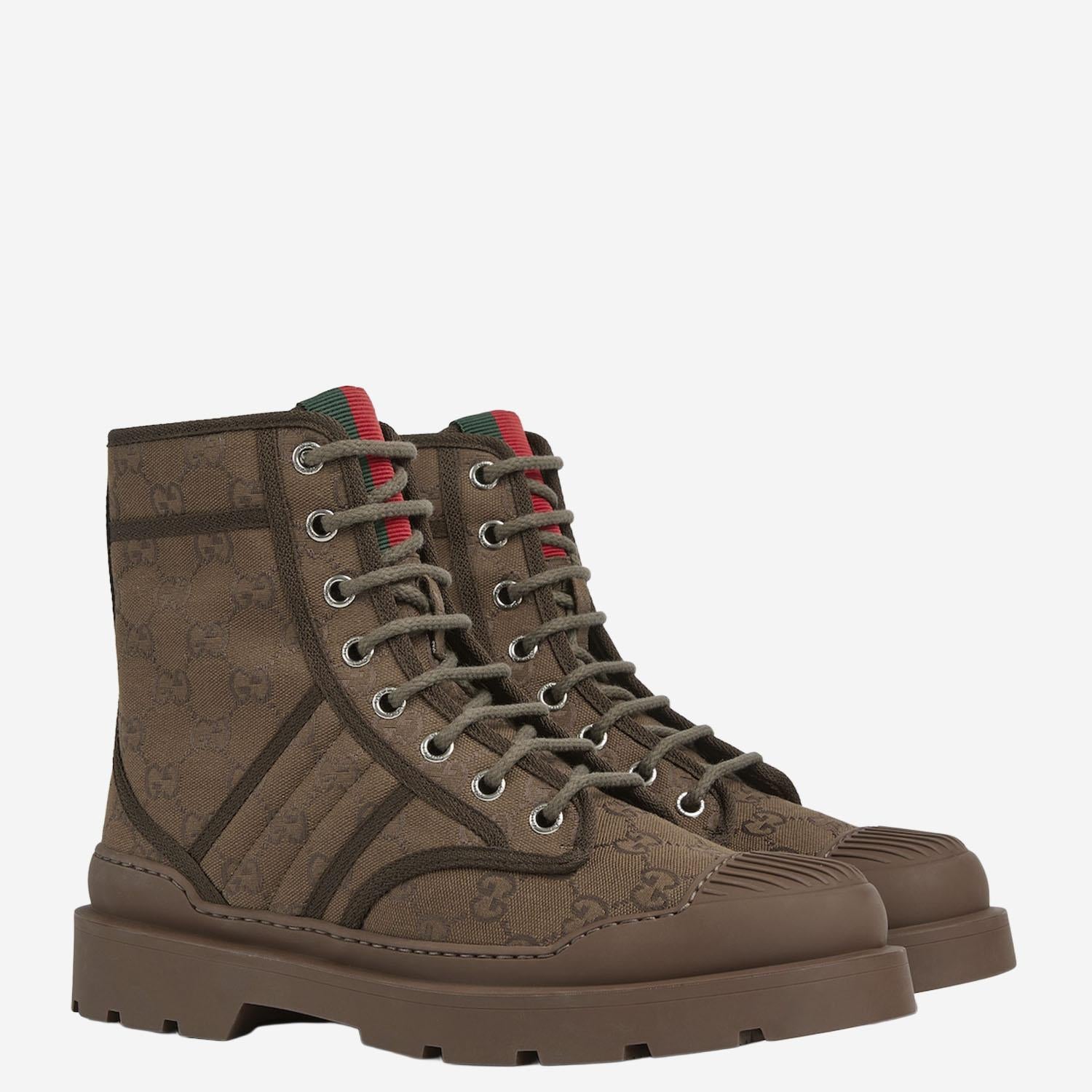 STIVALE CON SUOLA CARRARMATO 847717 FAD7I2846 GUCCI