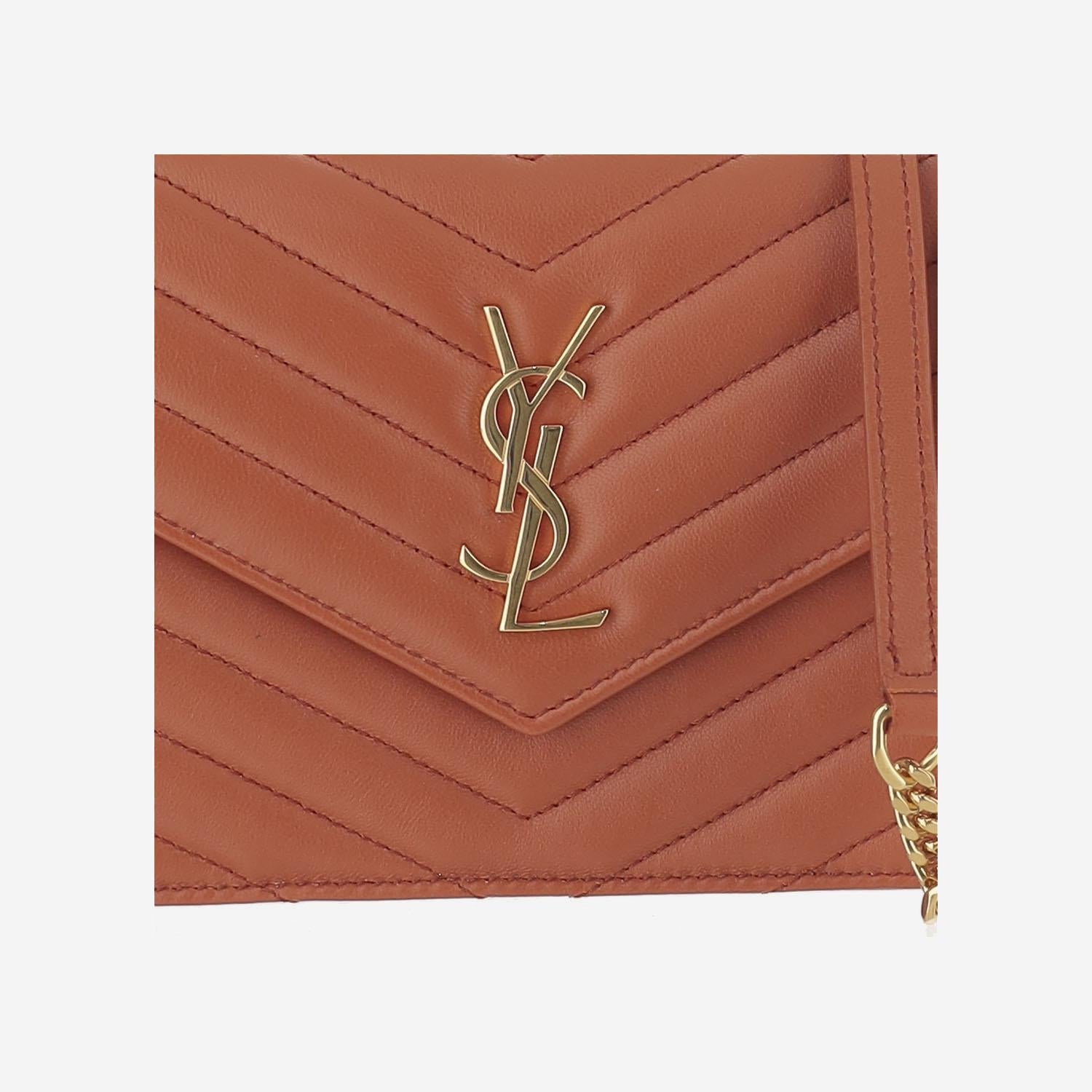 PORTAFOGLIO IN PELLE CON CATENA ENVELOPE CASSANDRE 857605 AAA447993 SAINT LAURENT
