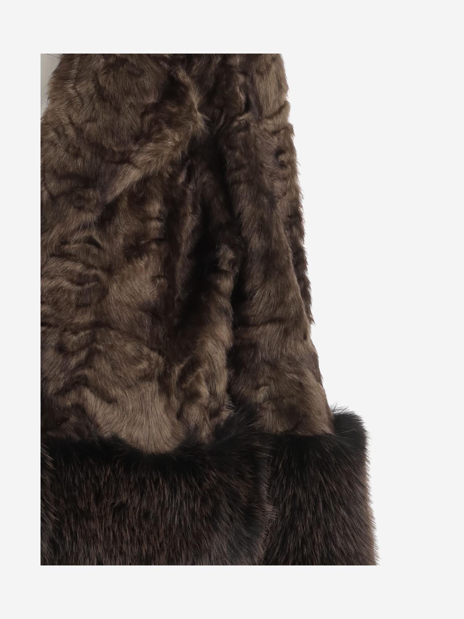 CAPPOTTO IN PELLICCIA SINTETICA CON DETTAGLI IN CONTRASTO EF71 PER005 UNCOMMON