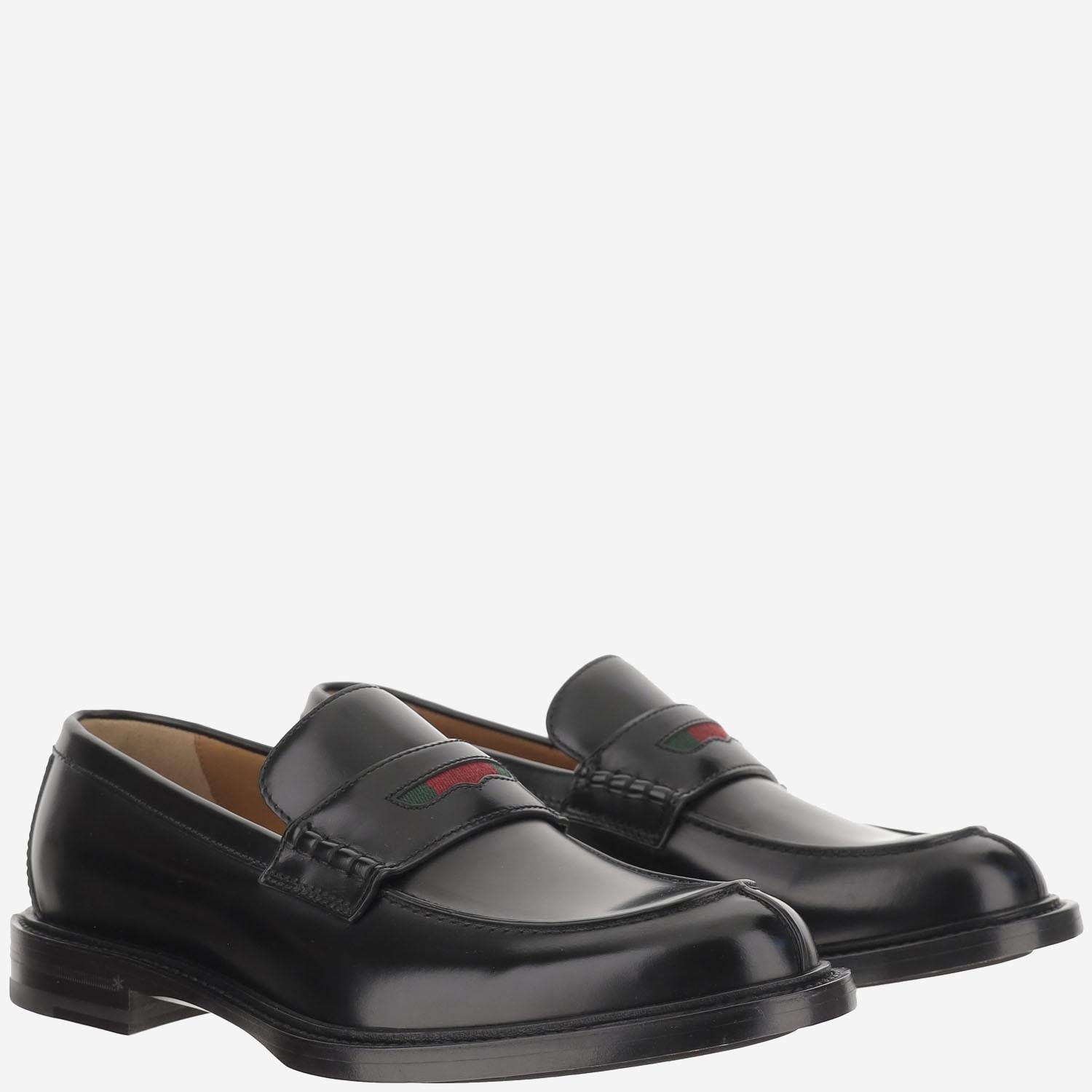 Mocassino in pelle con dettaglio Web 838136 AAEYD1060 GUCCI