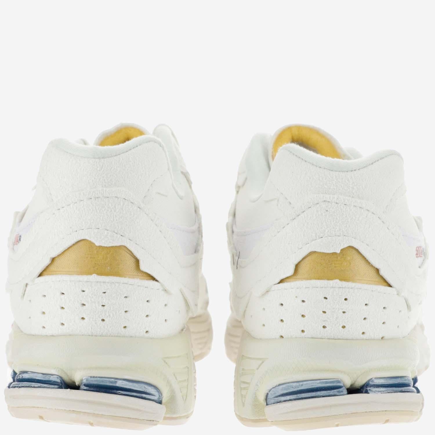 SNEAKERS 2002R M2002RDC WHITE NEW BALANCE