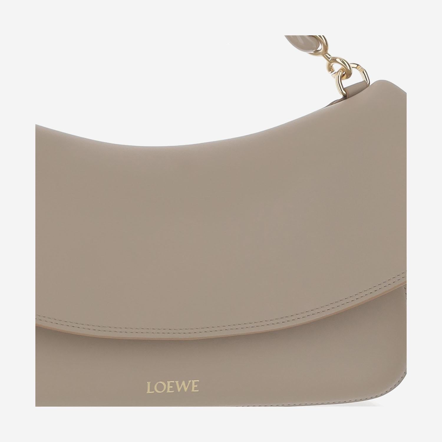 BORSA OLA IN PELLE AP22P22X07 2150 LOEWE