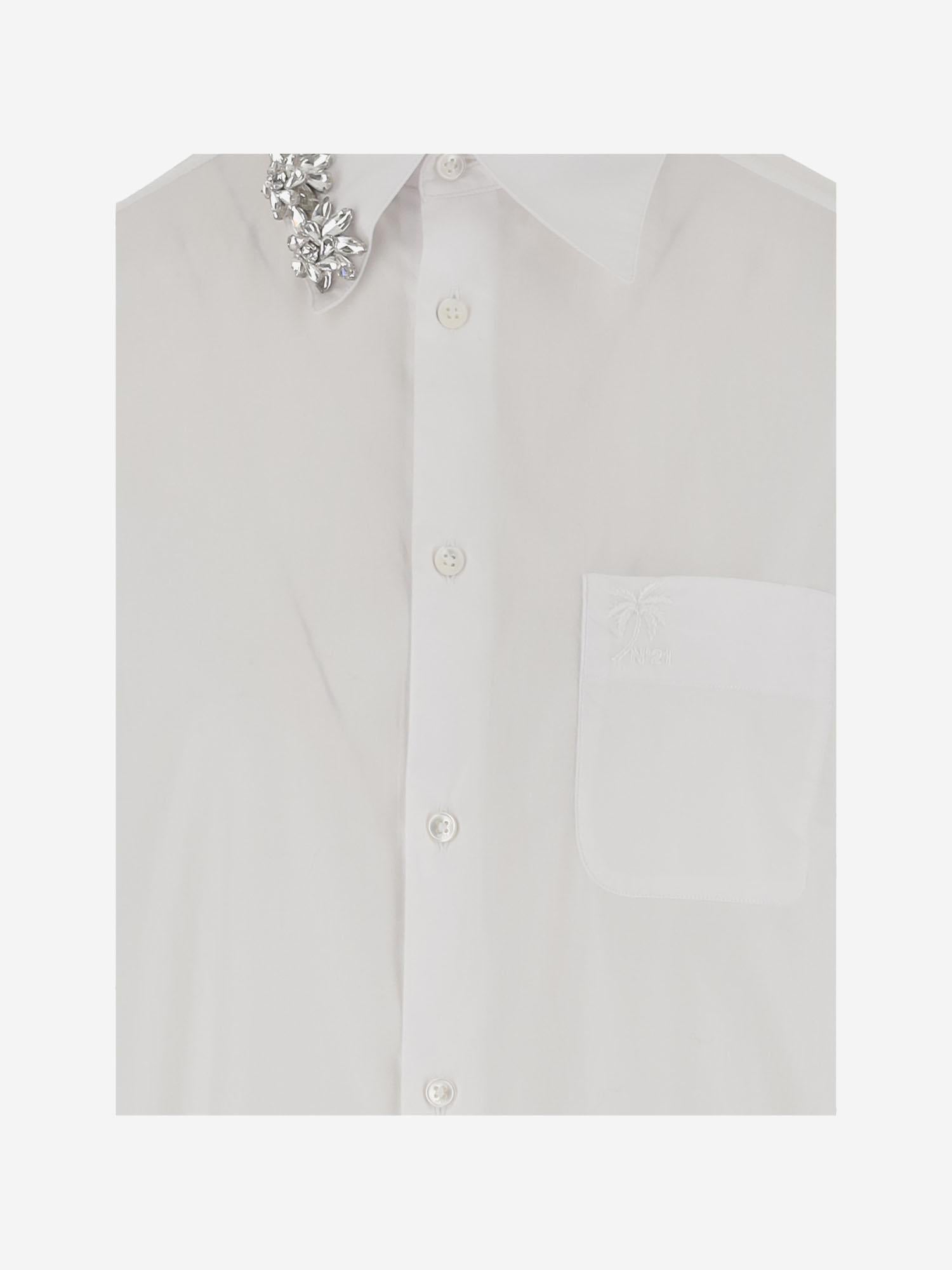 CAMICIA IN COTONE CON DECORAZIONE FLOREALE G021 62181101 N 21