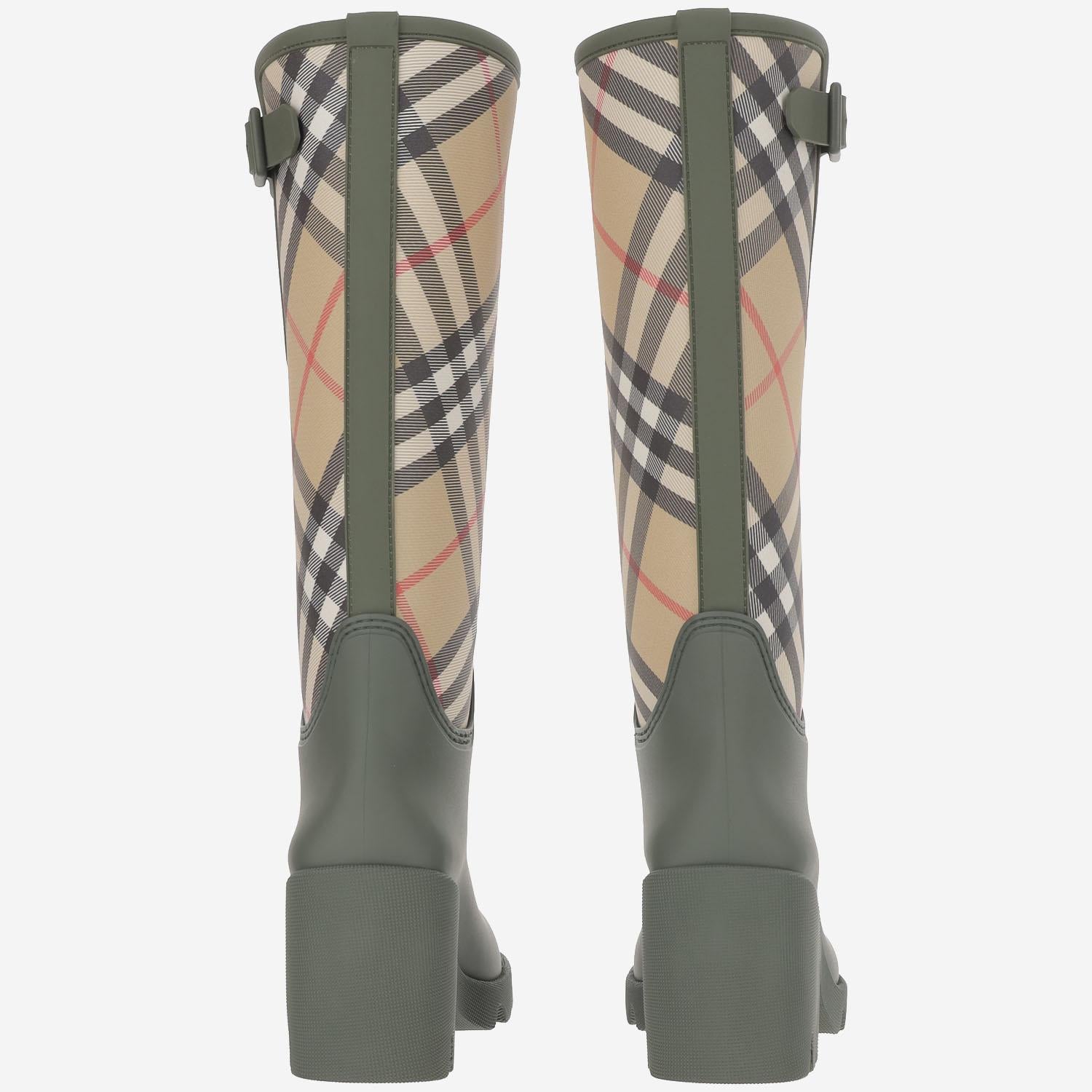 Stivali alti con Marsh Stamp 8111682 LOCH BURBERRY