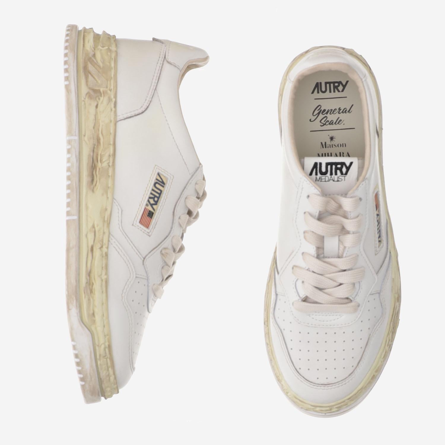 SNEAKERS SUPVINT LOW X MIHARA YASUHIRO AVLMMMY1 WHITE AUTRY x MAISON MIHARA