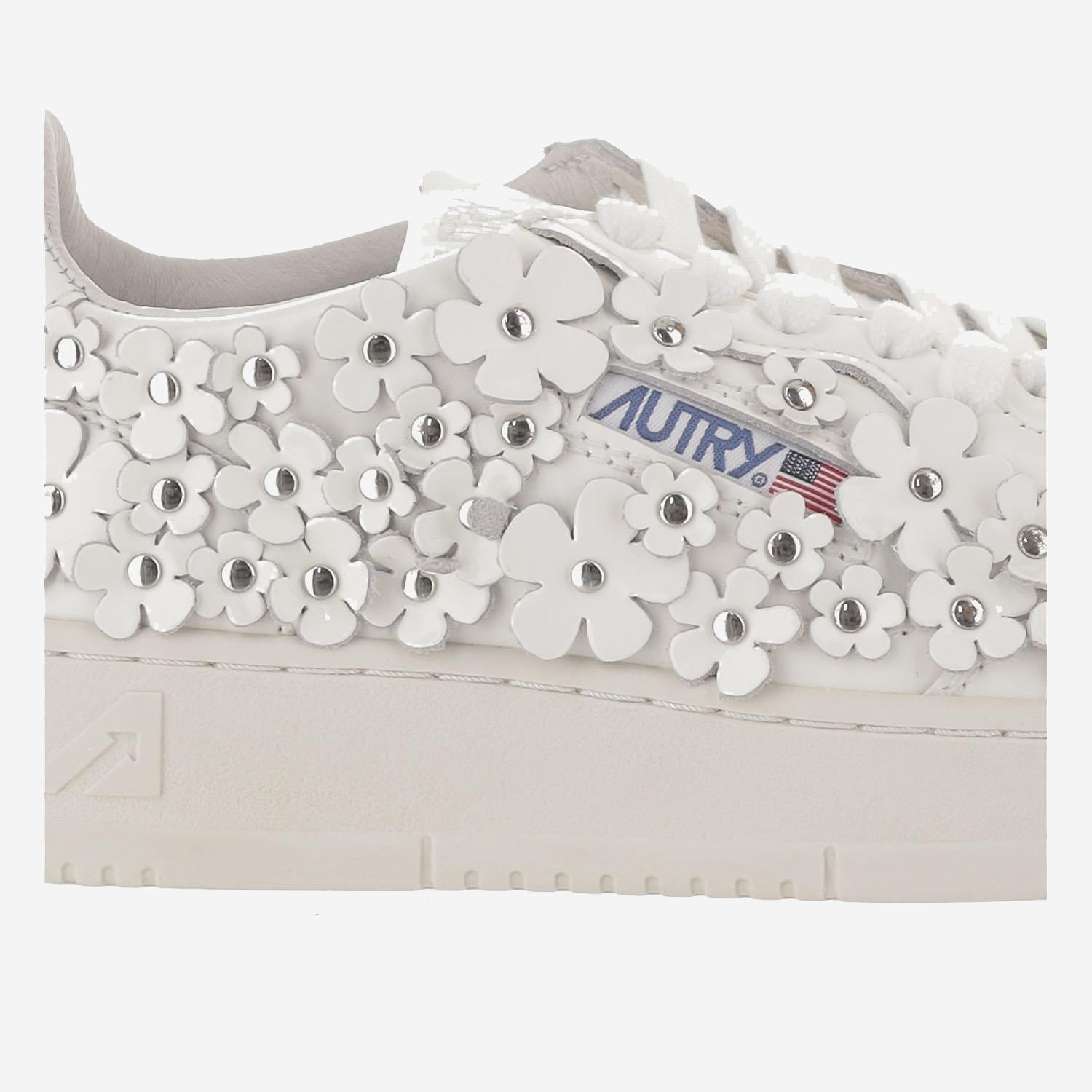 SNEAKERS LOW WOM MEDALIST AULWPW02 WHITE AUTRY