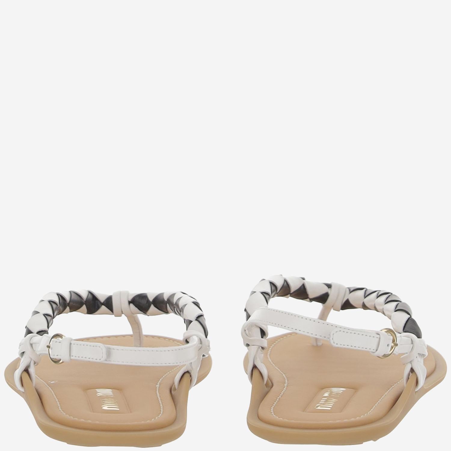 Sandali Riviere in pelle 5Y408E 2CSPF0964 MIU MIU
