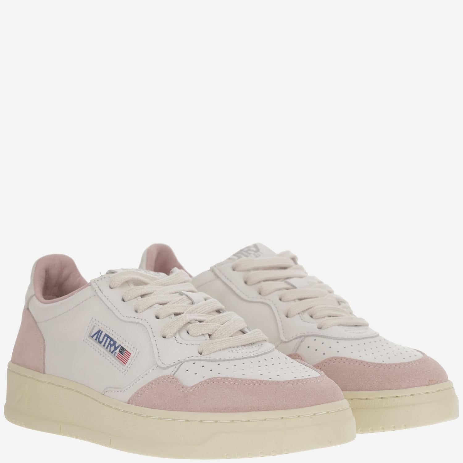 SNEAKERS LOW MEDALIST IN PELLE AULWGS36 GOATSUEDEWHTPOWDER AUTRY