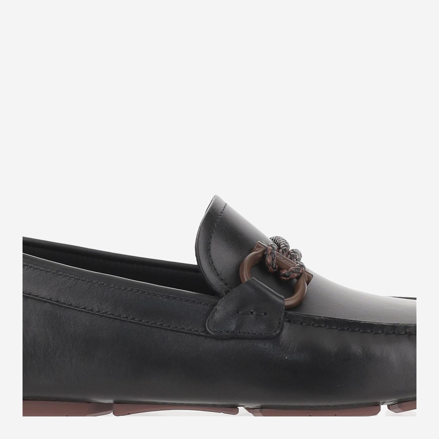 Mocassini Driver con ornamento Gancini FRONT4 110NEROCIOCCOLATONERO SALVATORE FERRAGAMO