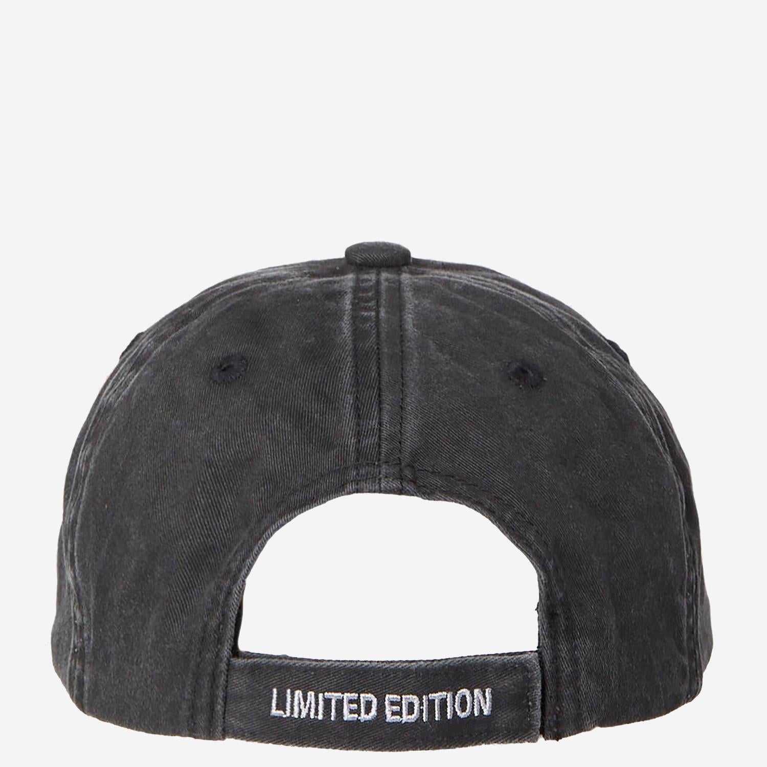 CAPPELLO DA BASEBALL CON RICAMO FIAMME UE54CA100B BLACK VETEMENTS