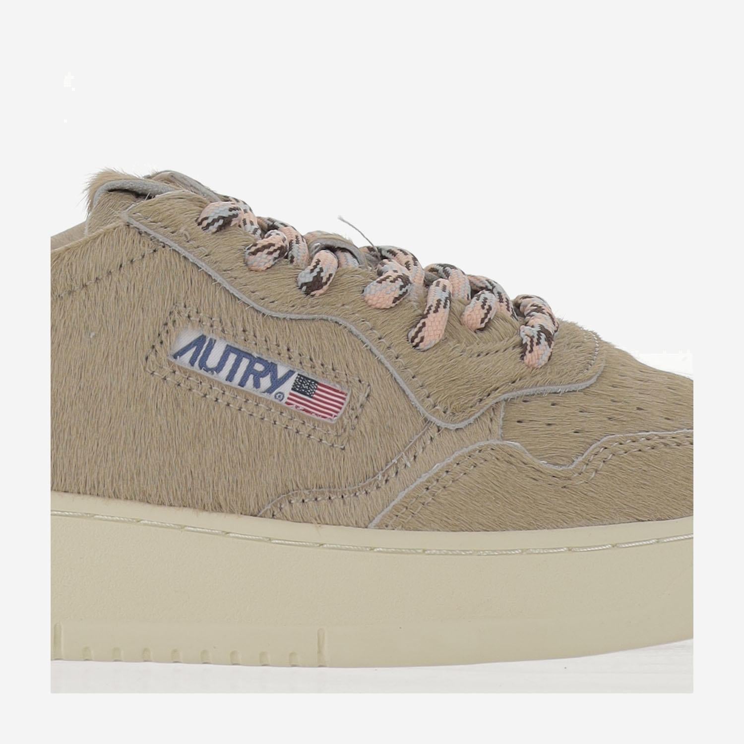 SNEAKERS LOW MEDALIST AULWPE01 BEIGE AUTRY