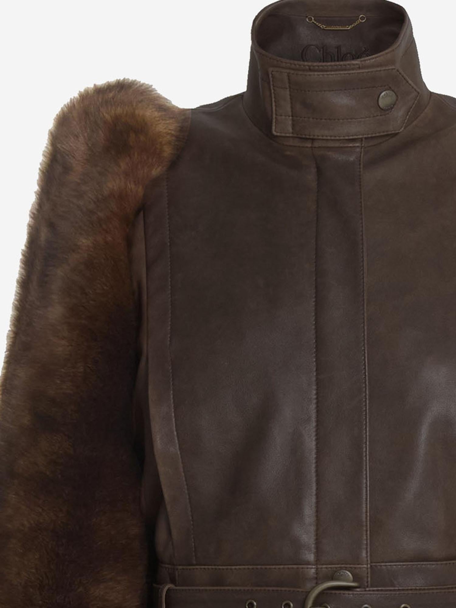 Giacca corta a collo alto in pelle CH25ACV43206 28D CHLOE