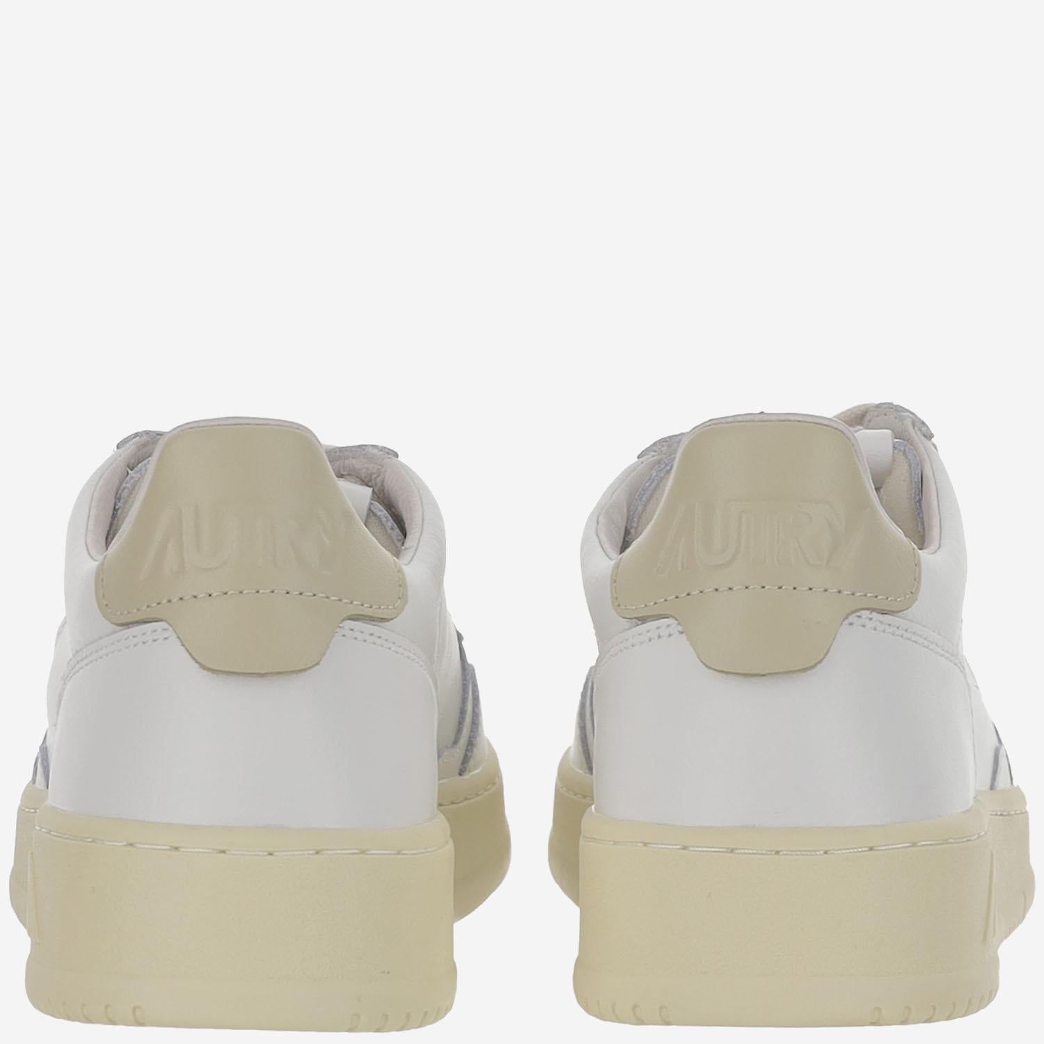 SNEAKERS LOW MEDALIST IN PELLE AULMLL87 WHTTIDAL AUTRY