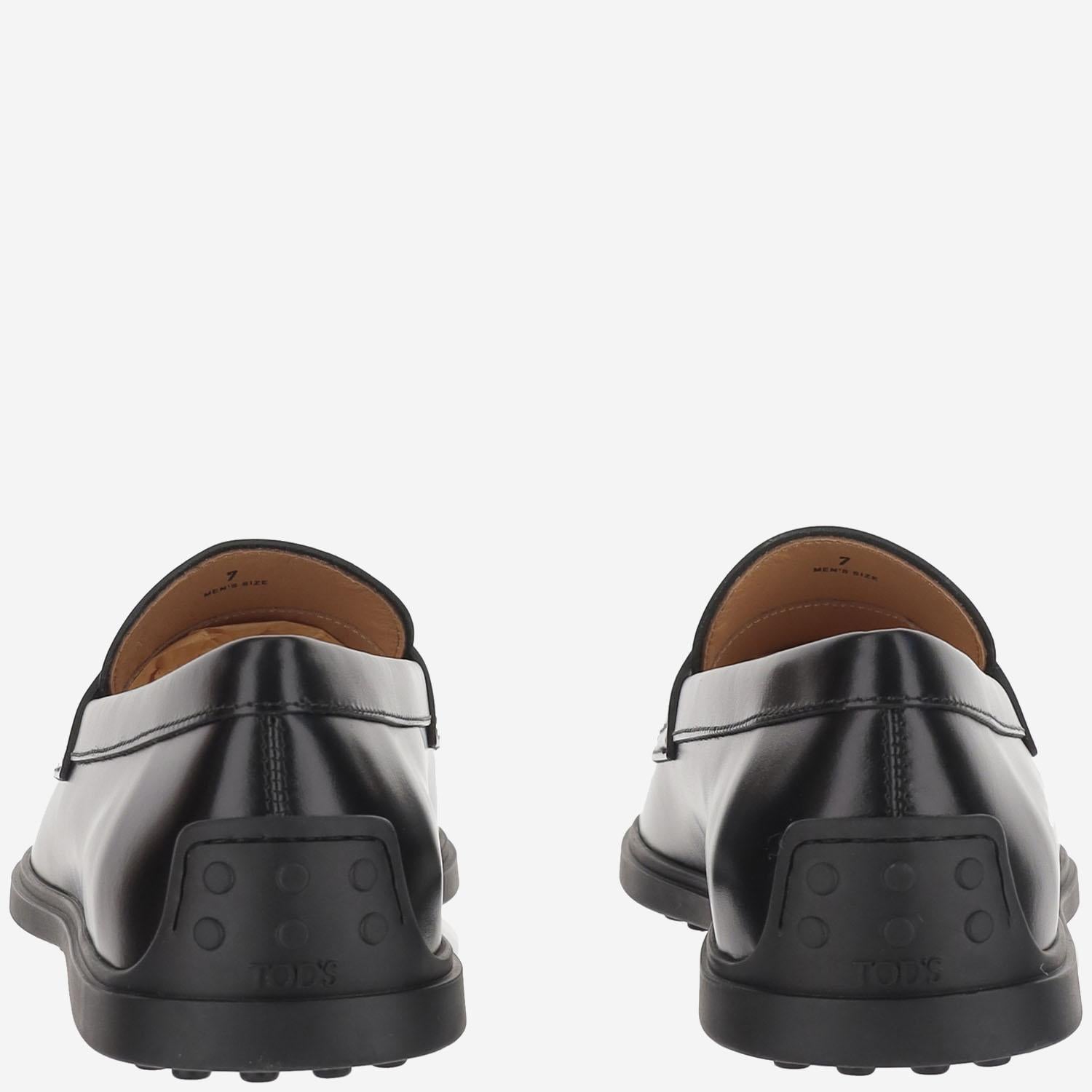 MOCASSINI IN PELLE LISCIA XXM78L0JM60MG2 B999 TODS