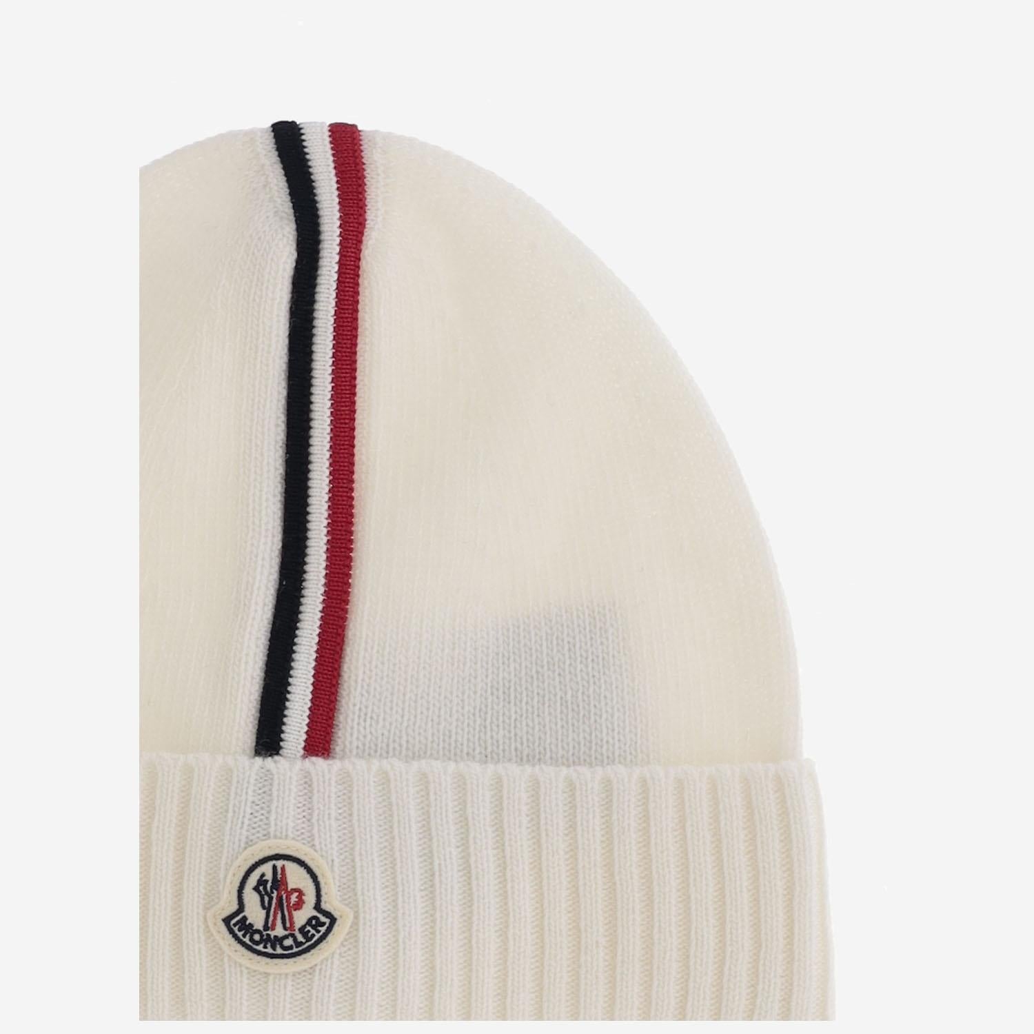 BERRETTO IN LANA CON LOGO 3B00001M1241 035 MONCLER ENFANTS