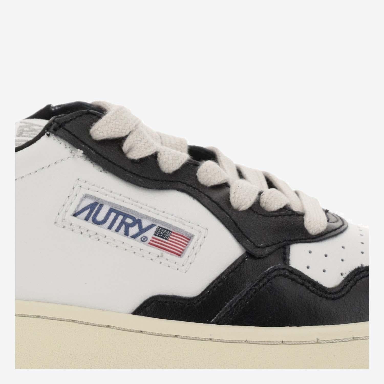 SNEAKERS MEDALIST COLOR-BLOCK AULWWB01 WHTBLK AUTRY