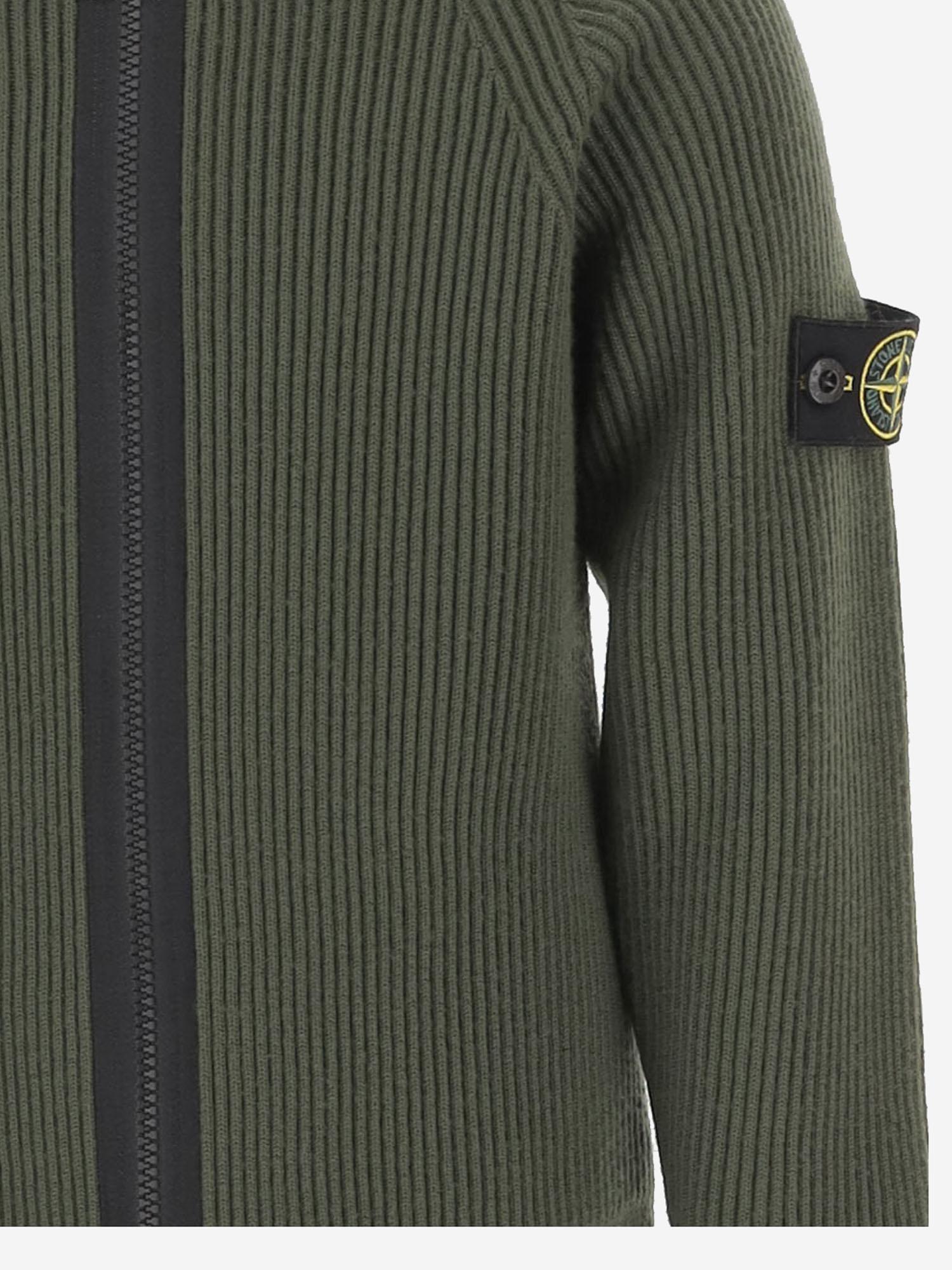 MAGLIONE CON ZIP IN LANA VERGINE 5100012 S0C02V0054 STONE ISLAND KIDS