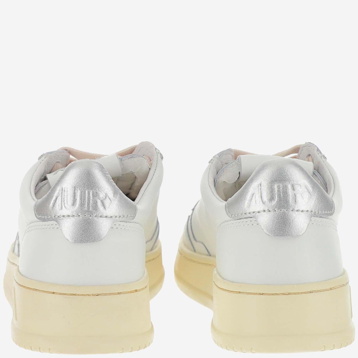 SNEAKERS MEDALIST LOW IN PELLE AULWLL05 WHTSILVER AUTRY