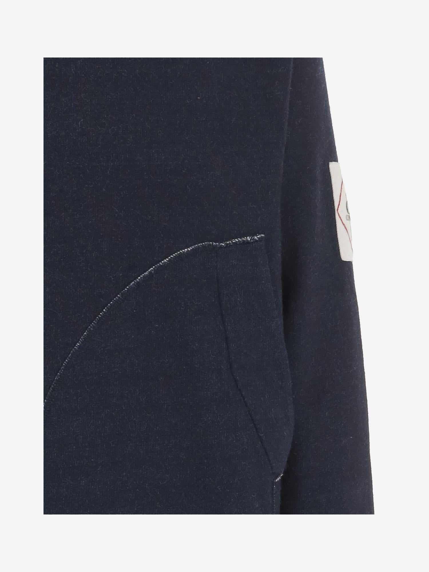 FELPA CON CAPPUCCIO E PATCH LOGO 19CMSS181A 110469WD08 CP COMPANY