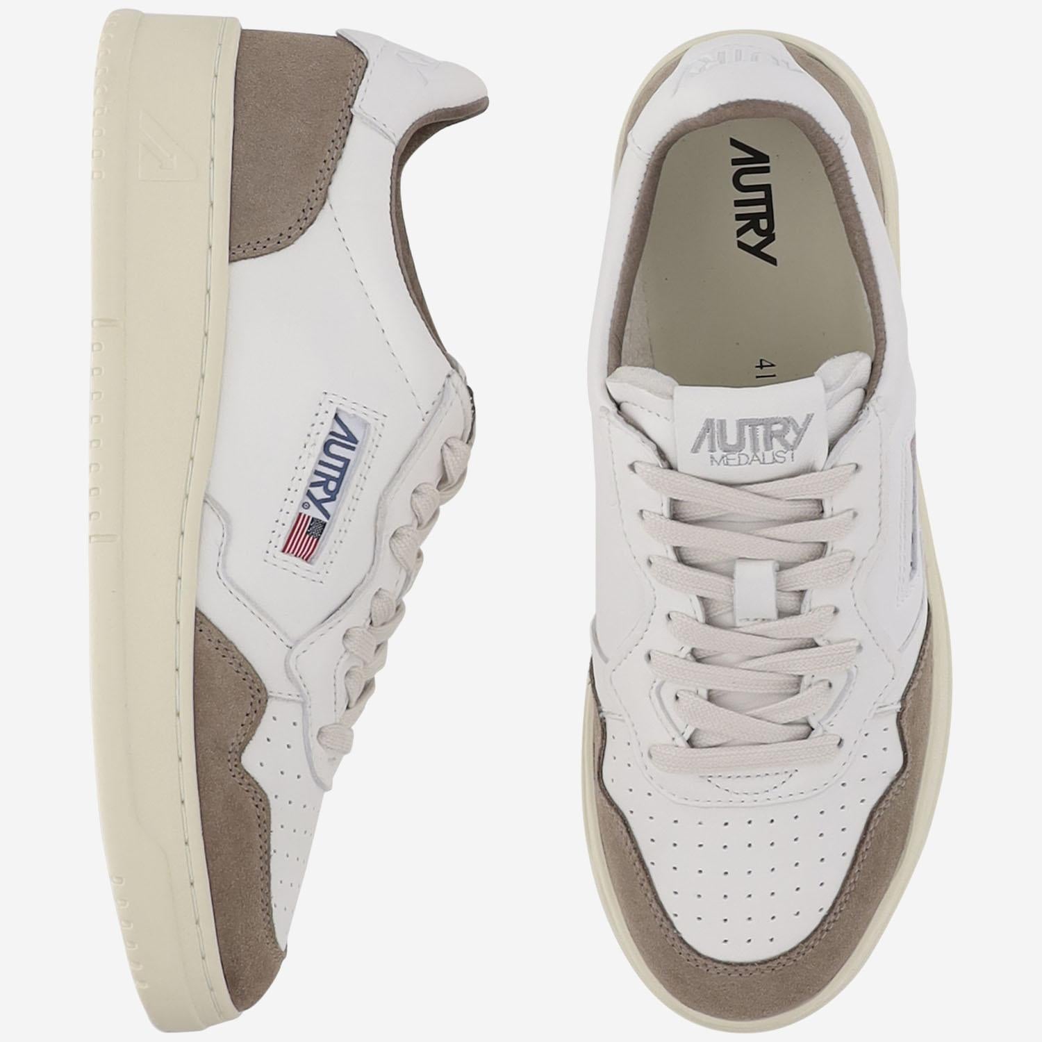 SNEAKERS LOW MEDALIST IN PELLE AULMGS43 WHTTOBACCO AUTRY