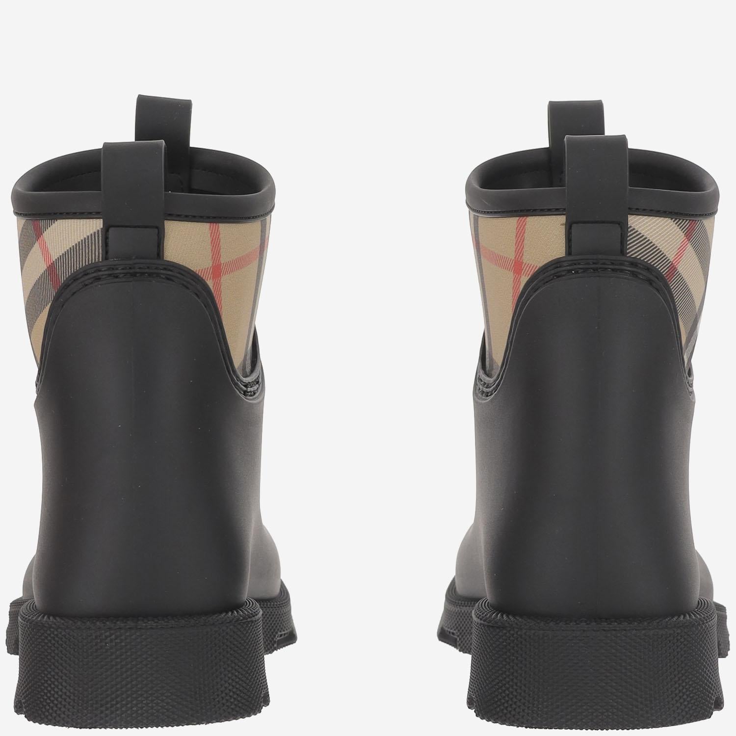 Stivaletti Marsh Stamp 8111712 BLACK BURBERRY