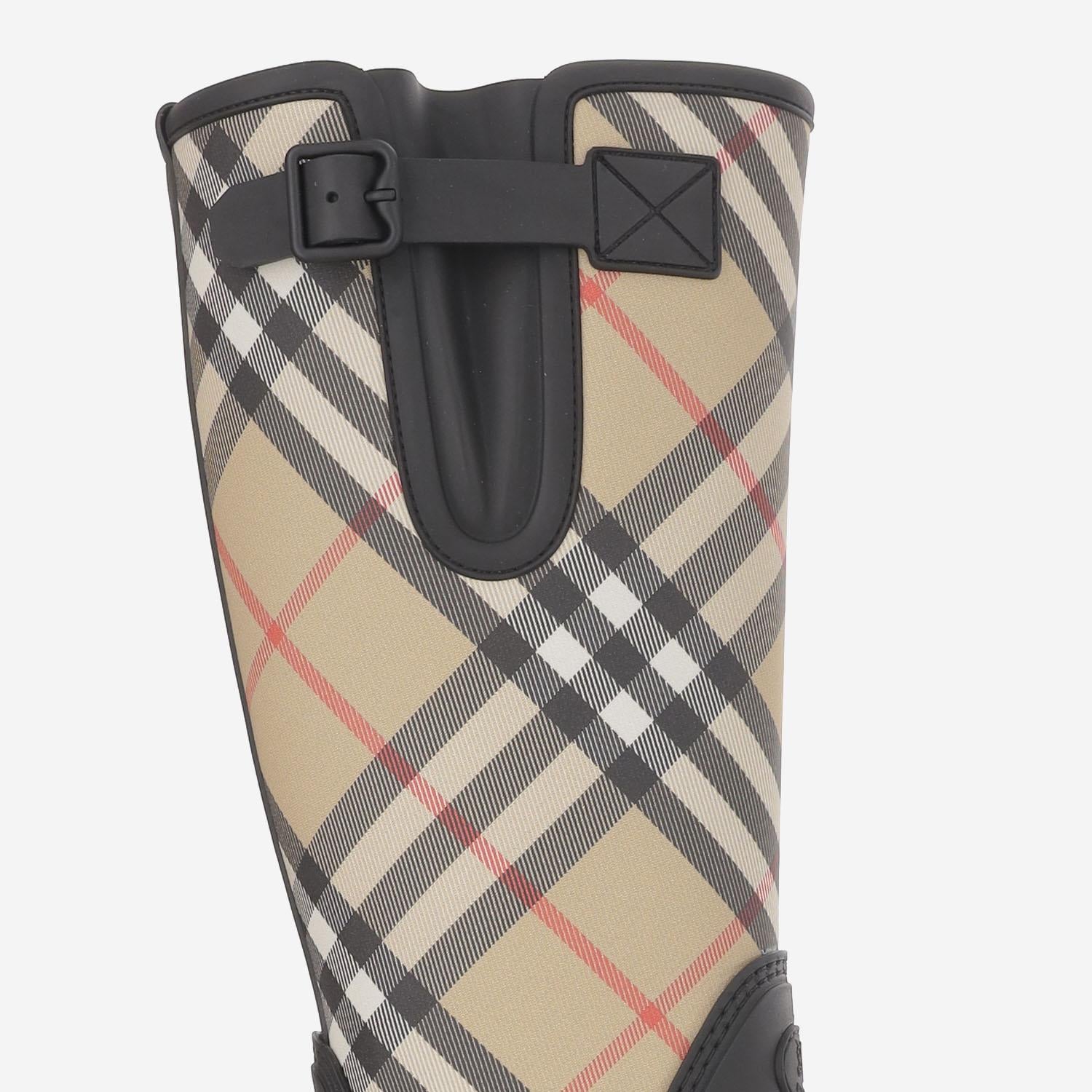 Stivali alti con Marsh Stamp 8111680 BLACK BURBERRY