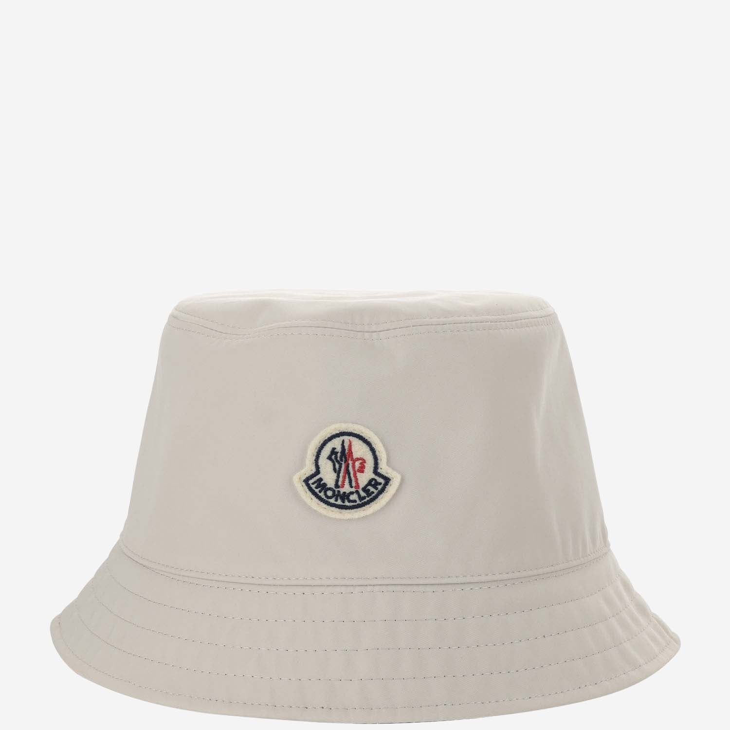 CAPPELLO BUCKET IN NYLON CON LOGO 3B00033 54A1K20N MONCLER 