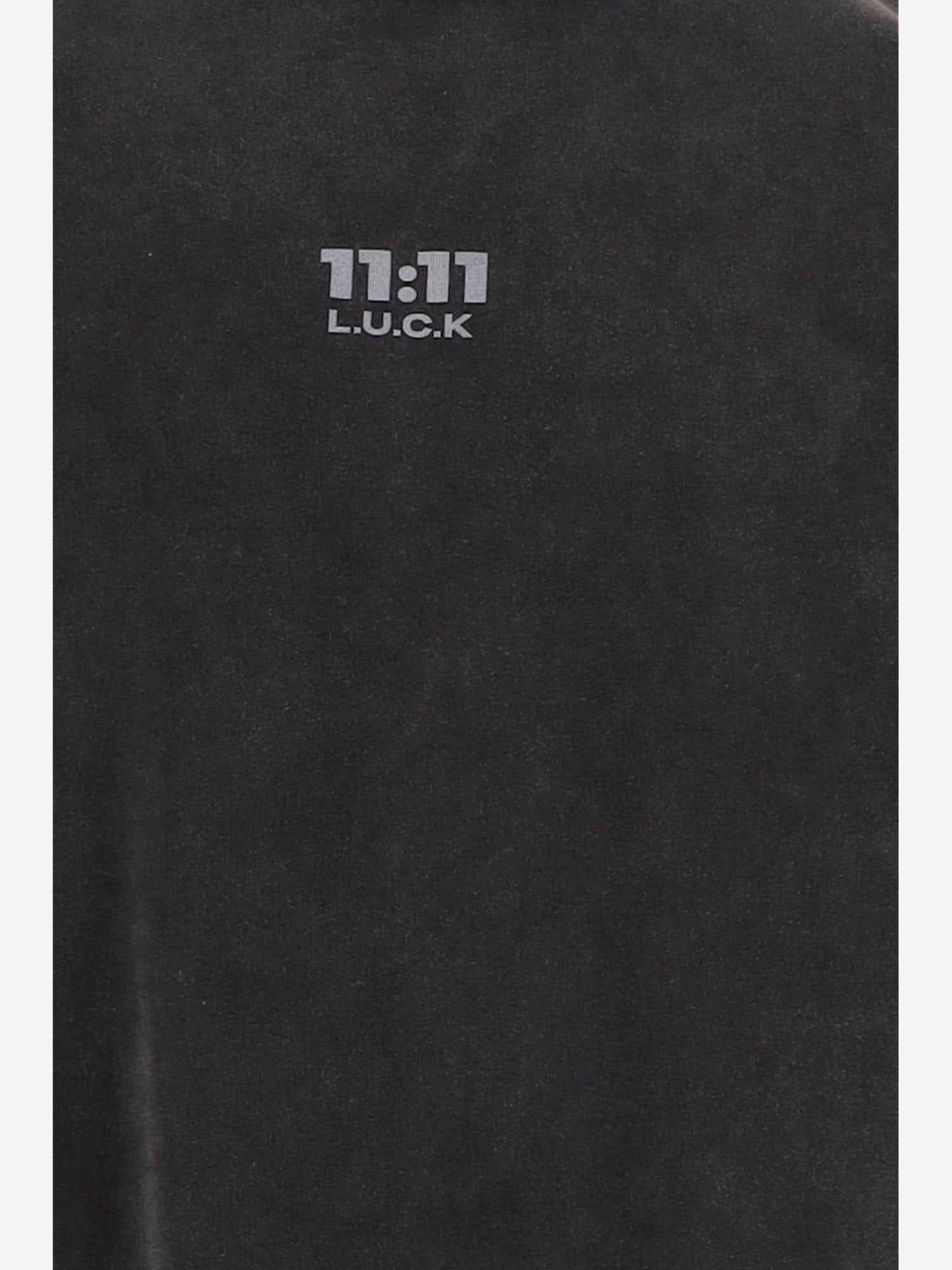 T-SHIRT IN COTONE CON STAMPA LOGO 1111LUCKBASICTEE BLACK 11:11 L.U.C.K. 