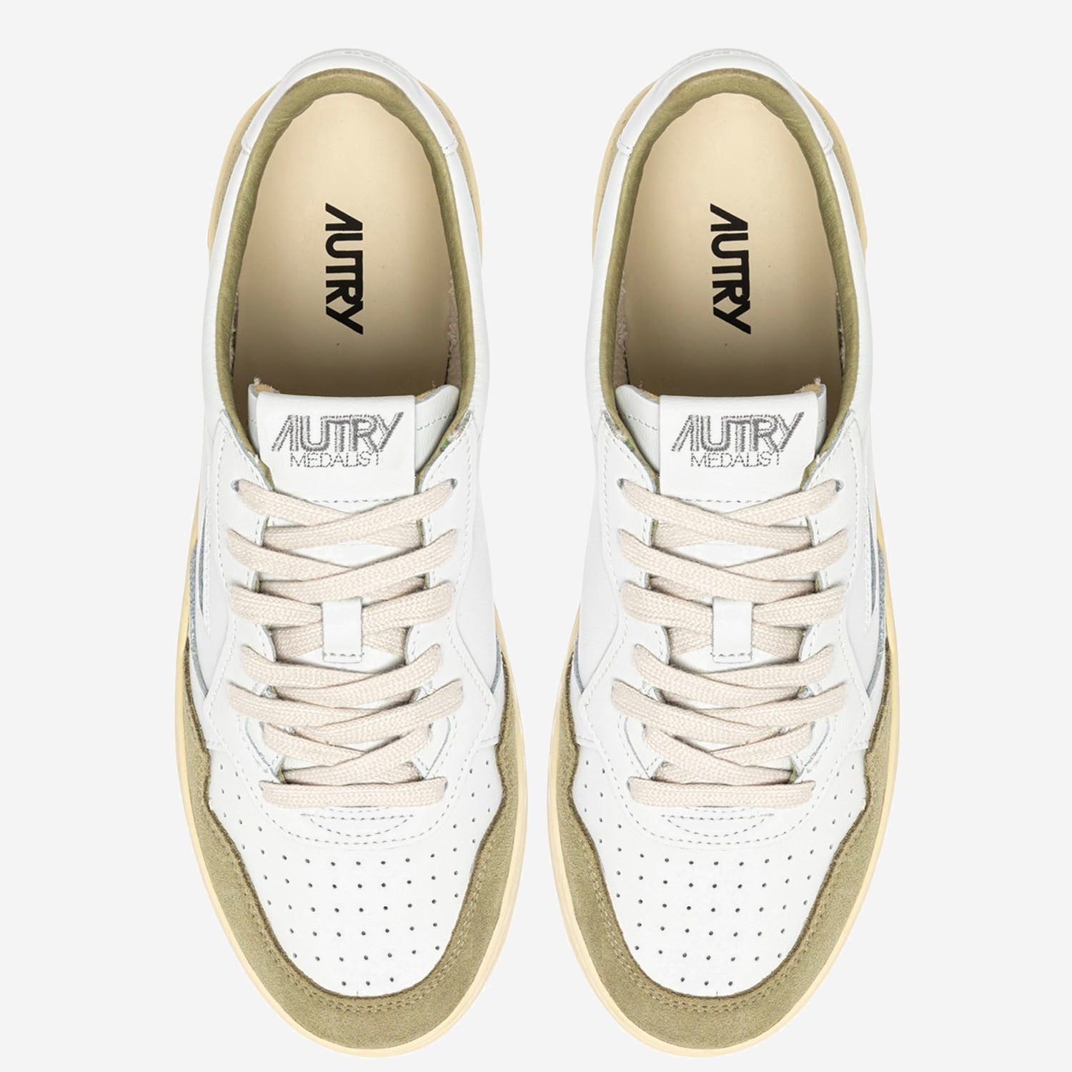 SNEAKERS MEDALIST LOW IN PELLE AULMFT06 SOFLEASUEWHTGREYGN AUTRY 