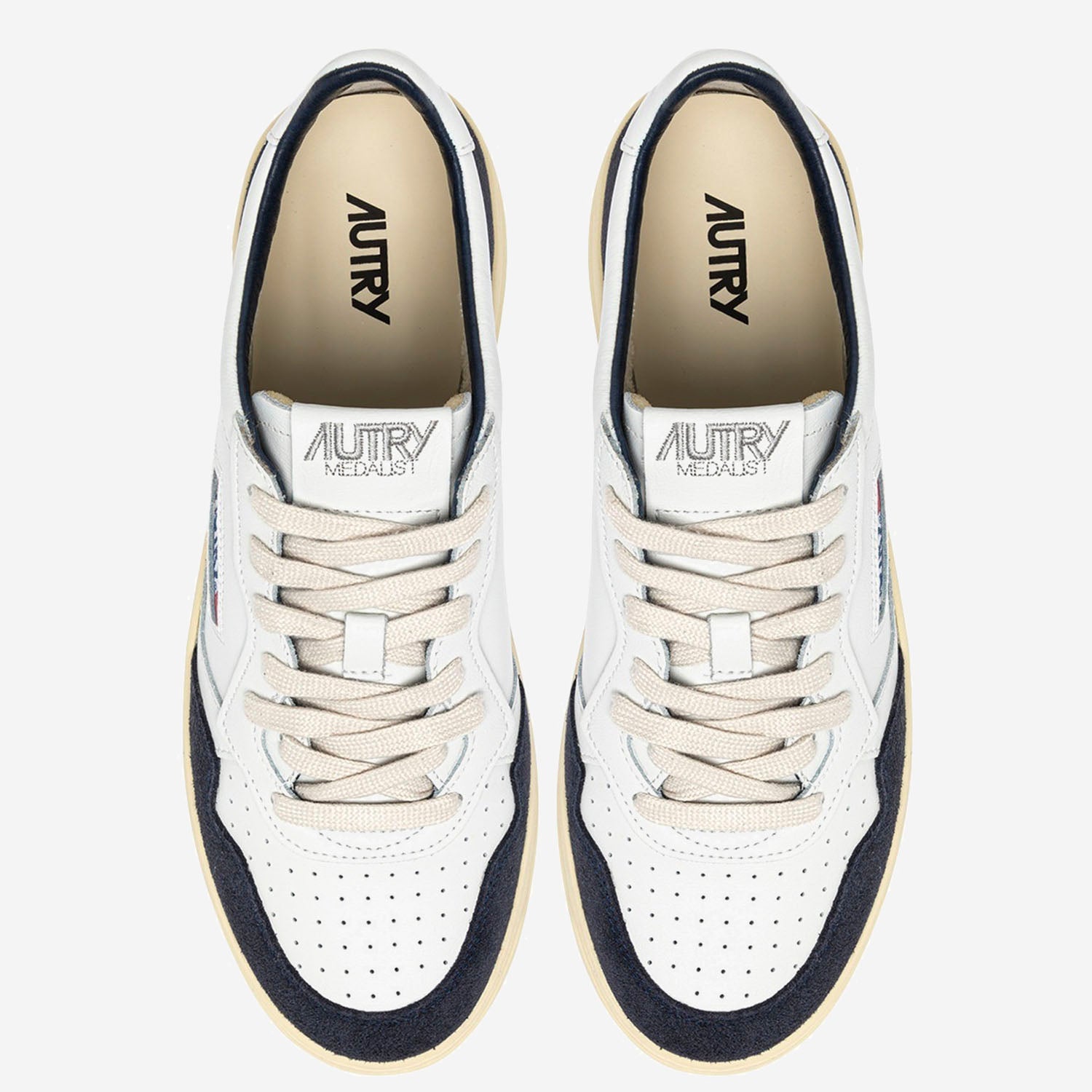 SNEAKERS MEDALIST LOW IN PELLE AULMFT07 SOFLEASUEWHTOCEAN AUTRY 