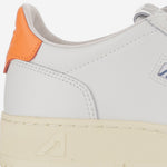 SNEAKERS MEDALIST LOW AULMLL26 LEATLEATWHTPRORANGE AUTRY 