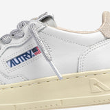 SNEAKERS MEDALIST LOW<BR/> KULK WF01LEASUEFOURWHTSILV AUTRY KIDS 