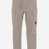 PANTALONI IN COTONE CON LOGO 20CMPA185A 110458G904 CP COMPANY 