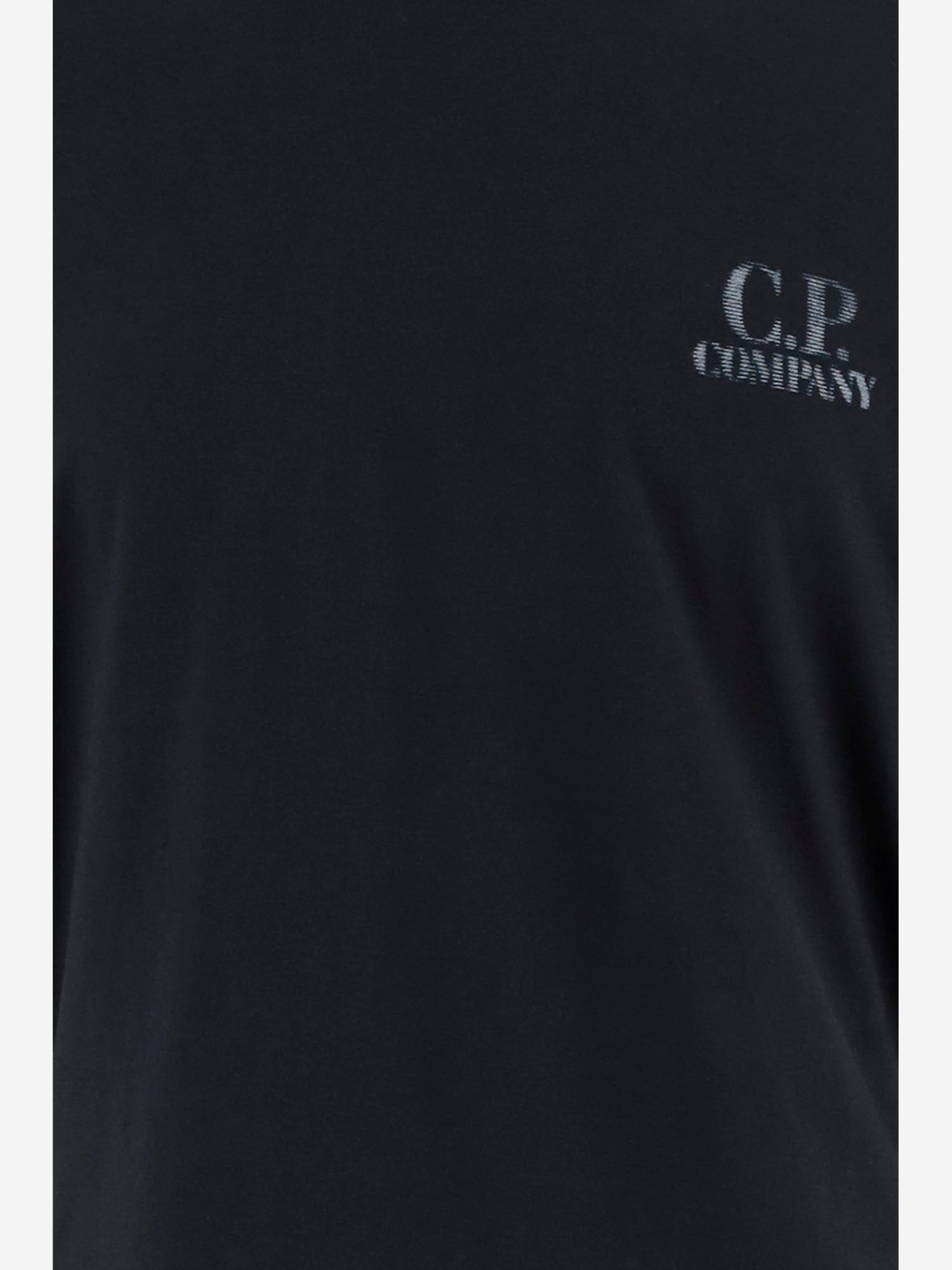 T-SHIRT IN COTONE CON LOGO 20CMTS143A 110579W888 CP COMPANY 