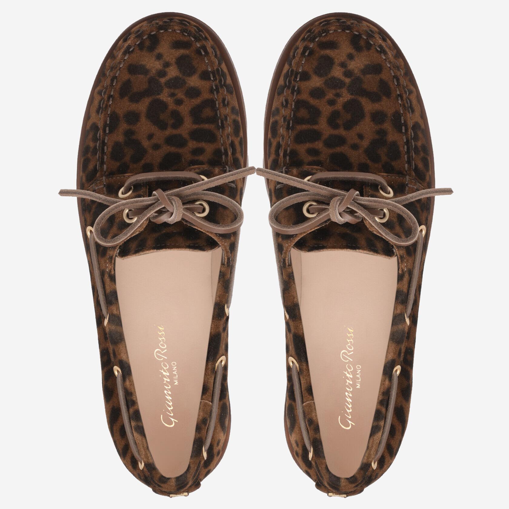 Mocassini in pelle con motivo animalier G25367 10GOMSUE GIANVITO ROSSI 
