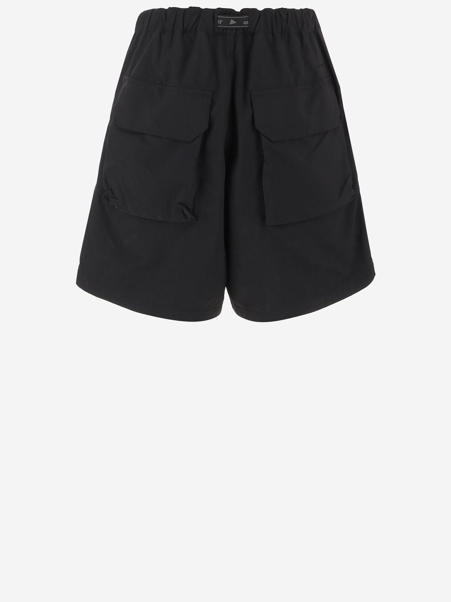 PANTALONI CORTI IN NYLON 5746182046 010 AND WANDER 